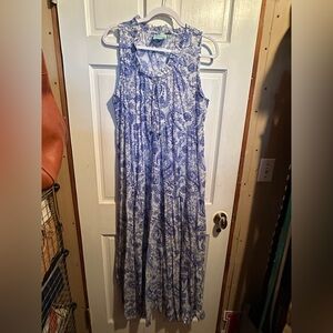 Sleeveless Blue Paisley Maxi Dress